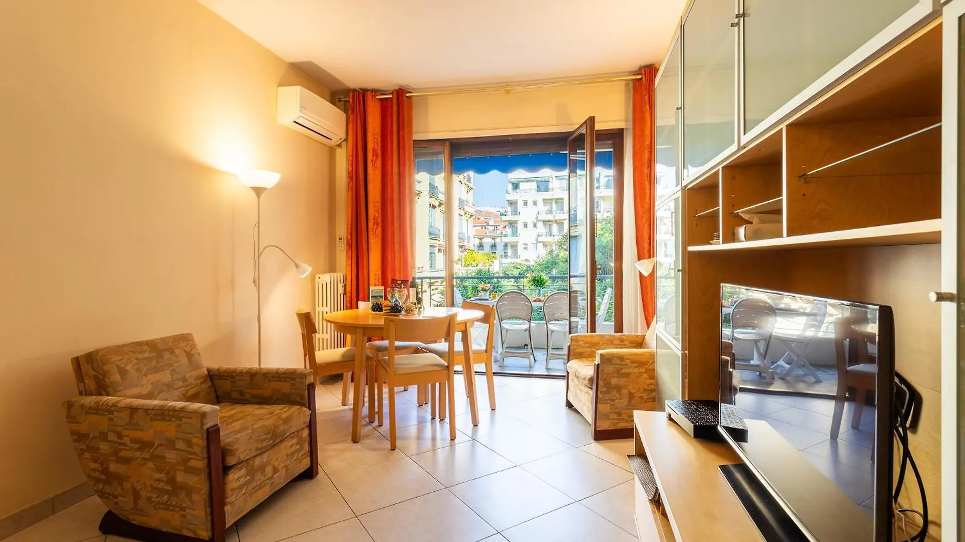 Le France-Massenet Ap3015 By Riviera Holiday Homes Nice Apartment