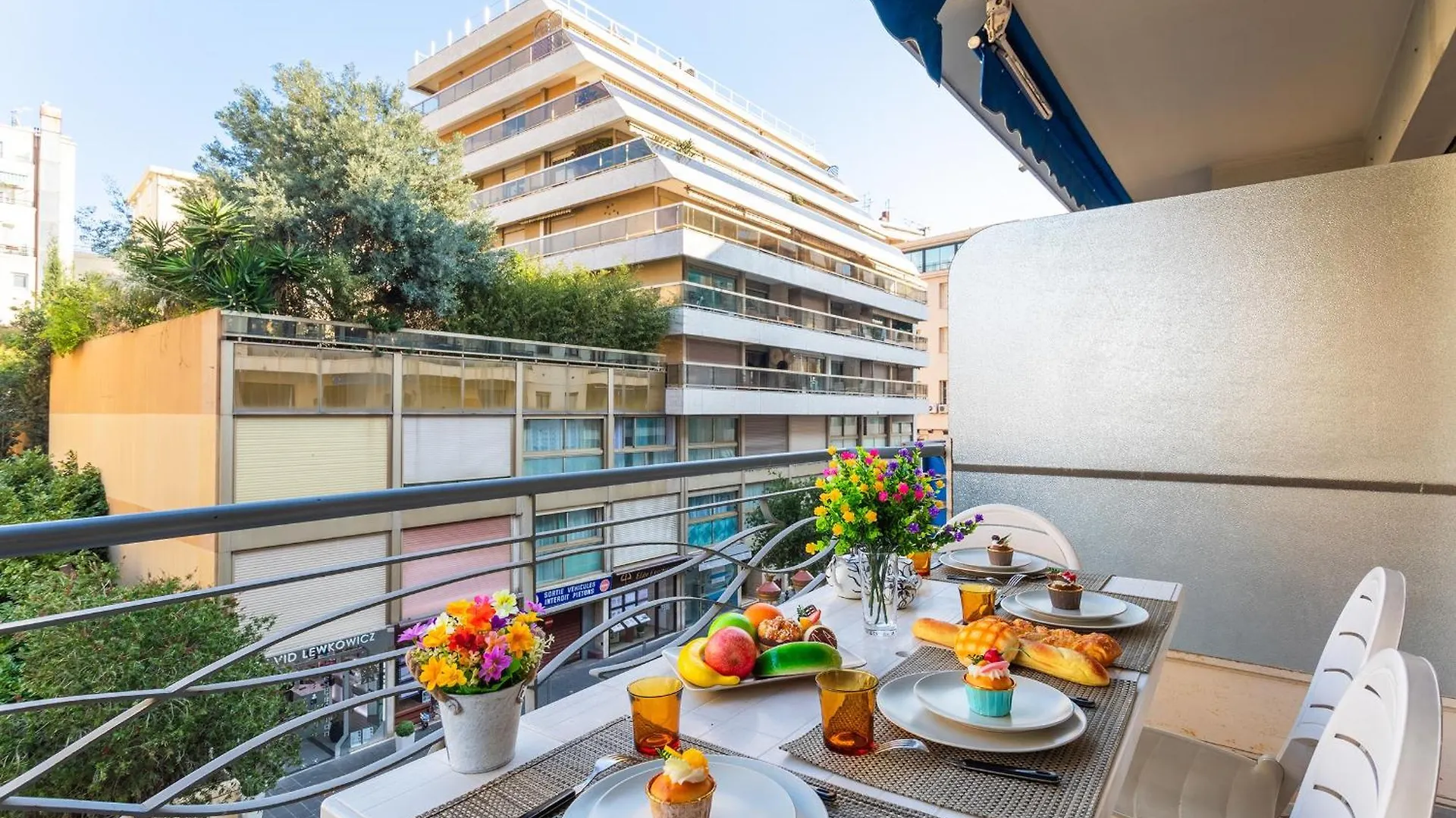 Apartment Le France-Massenet Ap3015 By Riviera Holiday Homes Nice